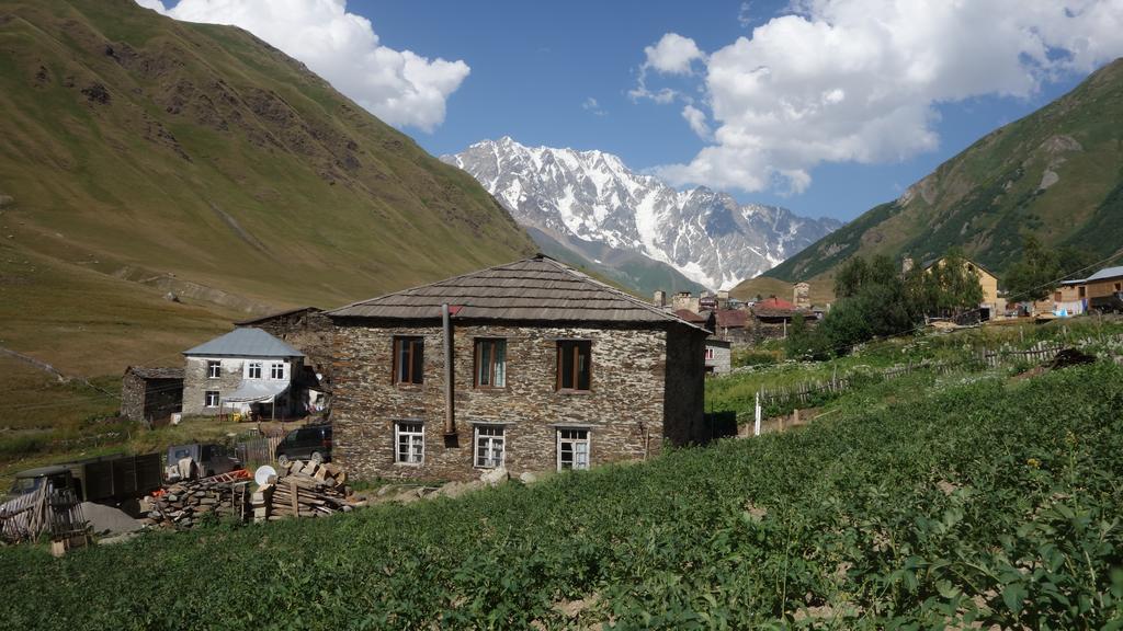 Caucasus Guesthouse Ushguli Exteriör bild