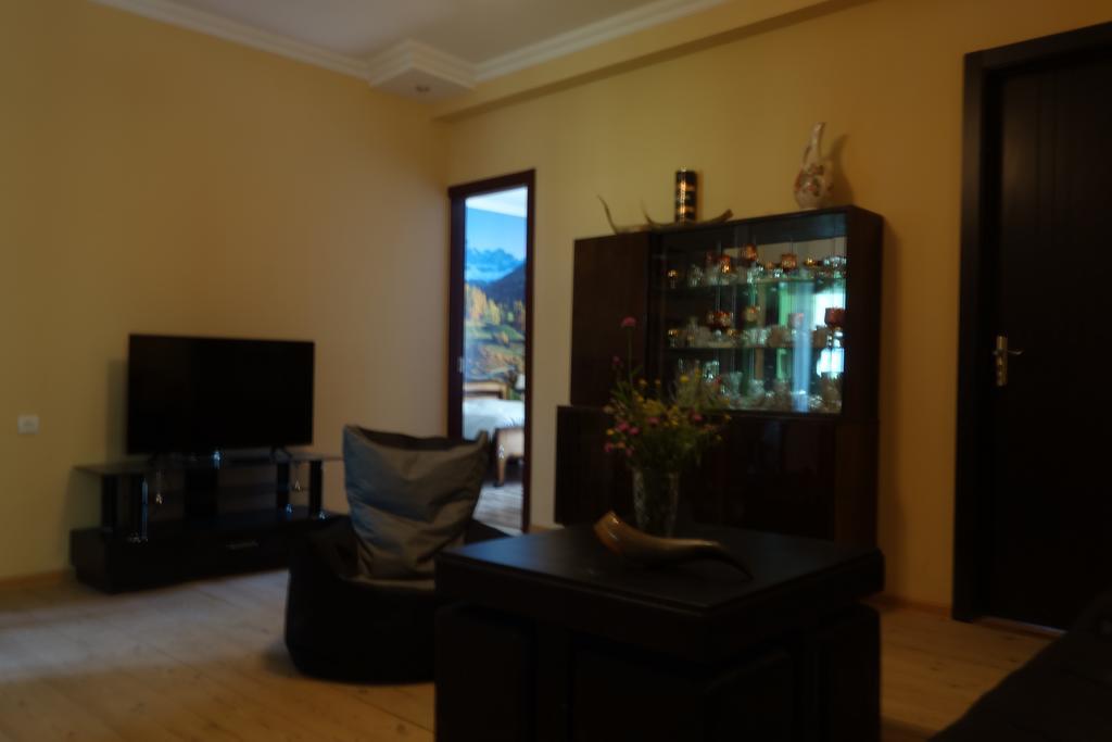 Caucasus Guesthouse Ushguli Exteriör bild
